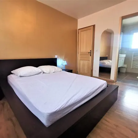 Beautiful Air-conditioned With All Mod Cons With Private Pool, Waterfall And Garden Villa