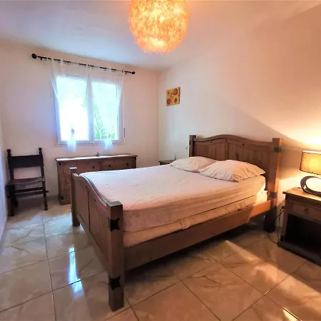 Beautiful Air-conditioned With All Mod Cons With Private Pool, Waterfall And Garden *